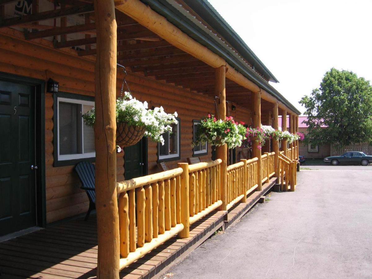 Adventure Inn Ely Extérieur photo